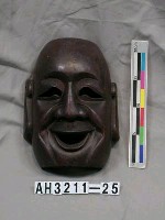 藏品(面具─頭像)的圖片